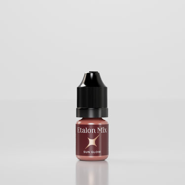 Sun Glow uit de Favors Etalon Mix Set is ontwikkeld door Etalon Mix in samenwerking met Victoria Vedenina. Het is een lichte, warme tint. Een warm mineraal pigment en de lichtste kleur binnen het palet.
