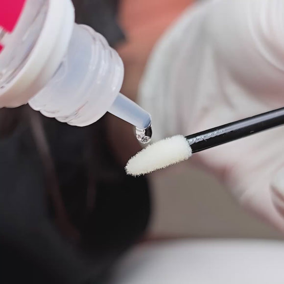 SHIELD The Pigment nazorg PMU- microblading behandelingen rijke transparante textuur beschermende behandelde gebied beschermt pigment verzacht roodheid ondersteunt natuurlijke herstel huid wenkbrauwen lippen Beschermt het pigment na de behandeling Verzacht roodheid Ondersteunt de natuurlijke regeneratie van de huid Rijke, hechtende textuur pmu 
